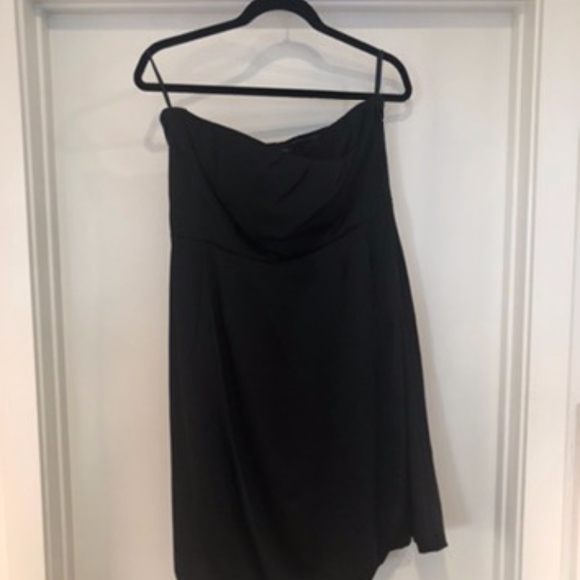 Banana Republic | Silk Bubble BLACK Dress (NEW) - Picture 6 of 8